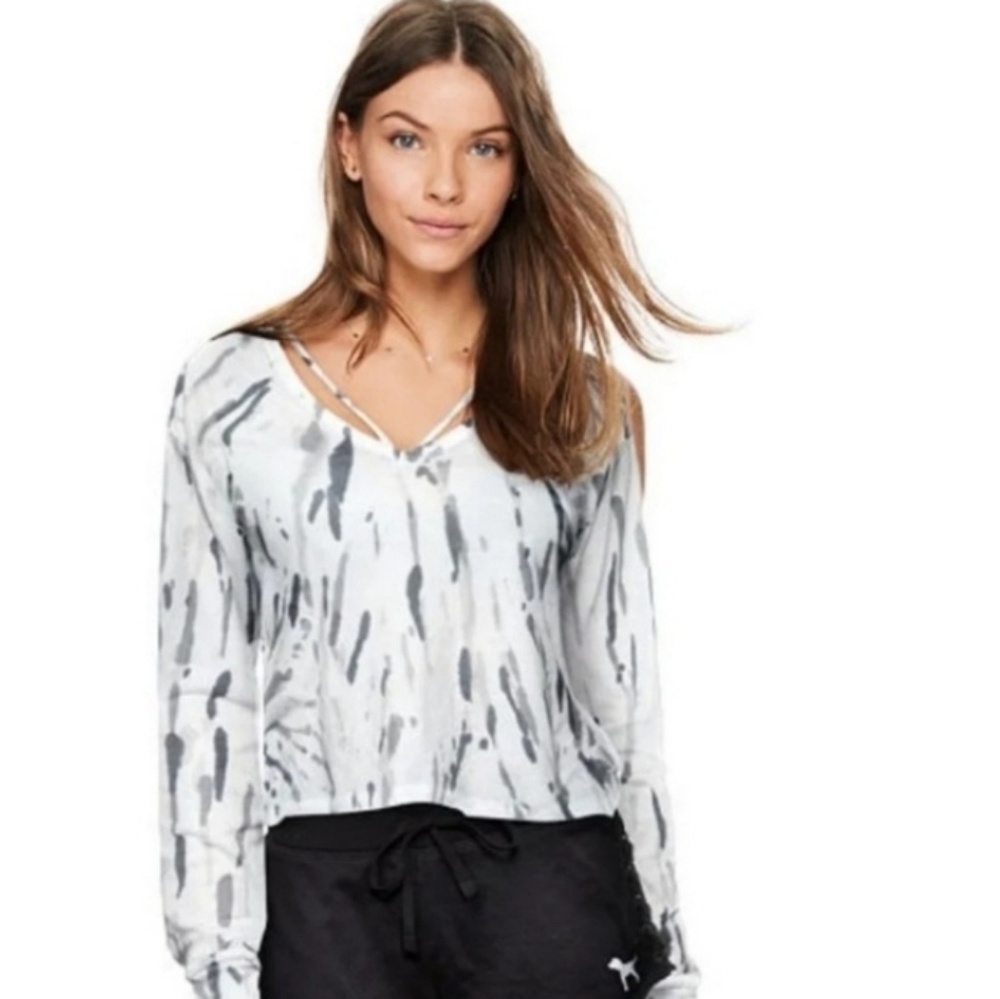 Vs pink cold shoulder tee